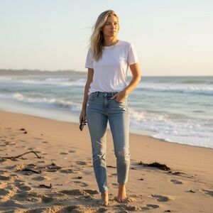 Refuge Light Blue Ankle Jeans